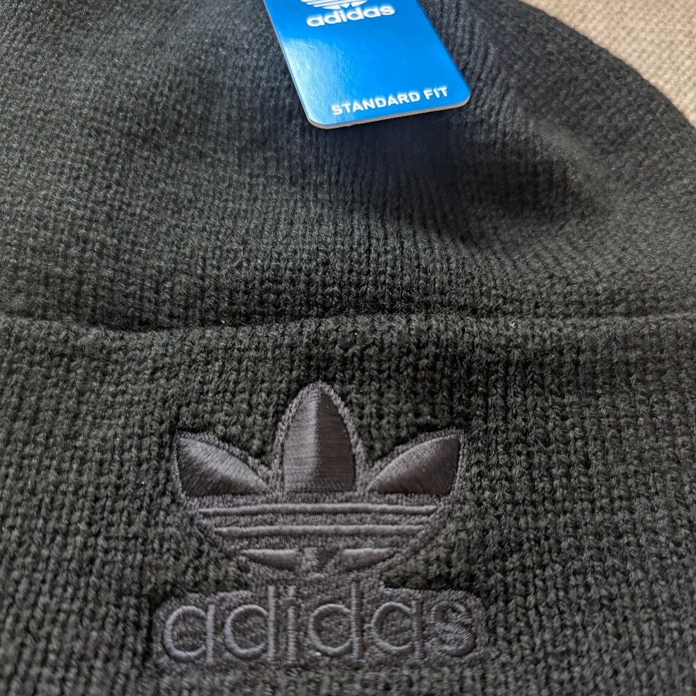 Adidas Originals Trefoil Beanie - Picture 6 of 8